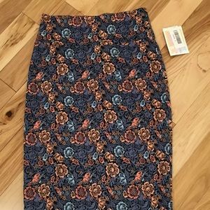 Lularoe skirt